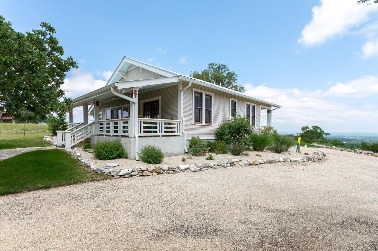 Lookout Hill Cottage - Beautiful Views For Miles Fredericksburg Exterior photo
